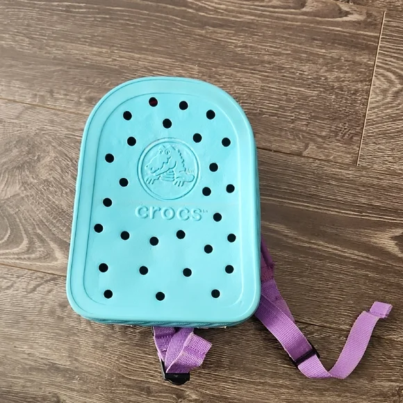 CROCS Mini Backpack - Picture 1 of 8